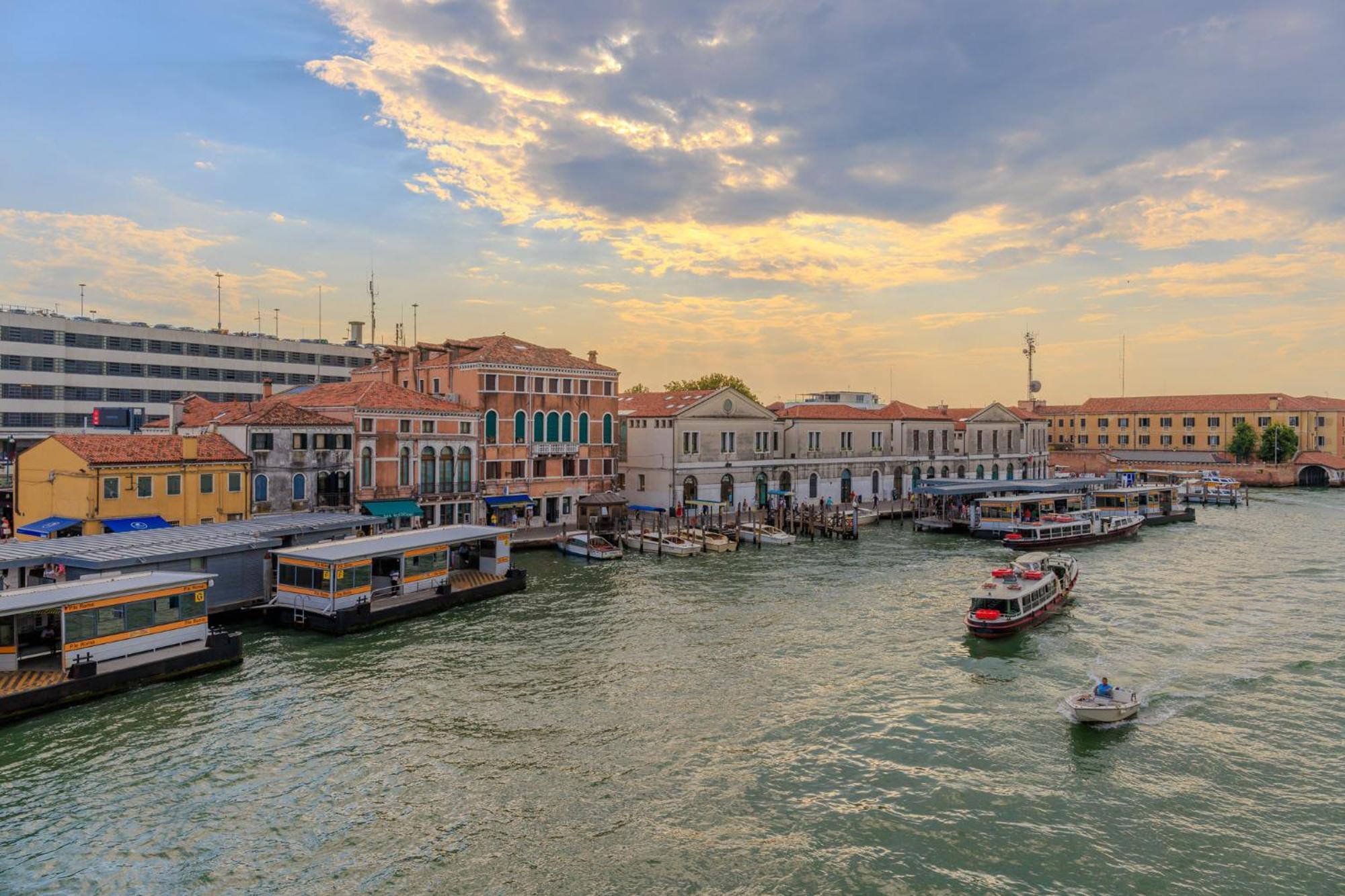 Elegance Calatrava Apartment Venice Exterior photo